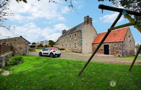 G&icirc;te n&deg;22G110726 Ploumilliau - C&ocirc;tes d'Armor - photo