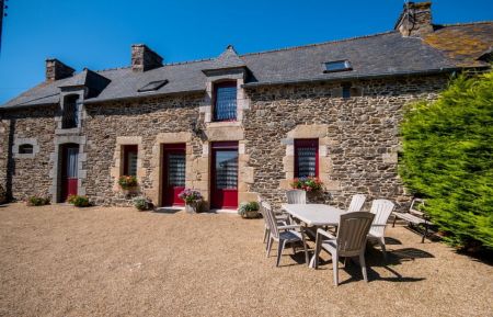 G&icirc;te n&deg;22G350303 H&eacute;nanbihen - C&ocirc;tes d'Armor - photo
