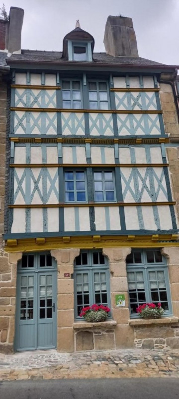 photo 0