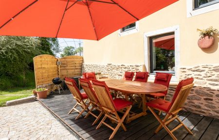 REPAS A L'OMBRE Gîte n°22G541712 Yvignac-la-Tour - Côtes d'Armor - REPAS A L'OMBRE