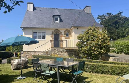 G&icirc;te n&deg;22G120941 Tr&eacute;gastel - C&ocirc;tes d'Armor - Nouvelle toiture 2025