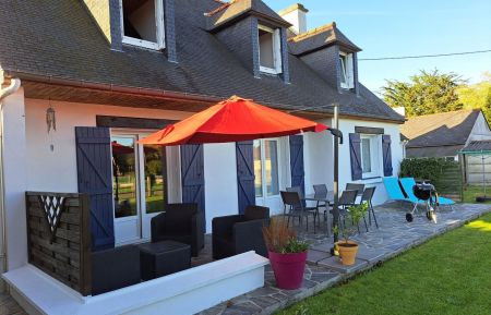 G&icirc;te n&deg;22G151510 Plou&euml;c-du-Trieux - C&ocirc;tes d'Armor - Terrasse 