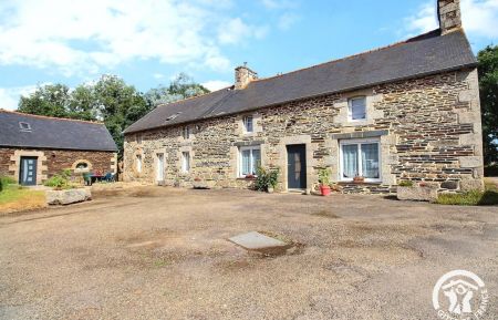 G&icirc;te n&deg;22G250710 Saint-Nicolas-du-P&eacute;lem - C&ocirc;tes d'Armor - photo