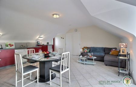 G&icirc;te n&deg;22G350328 H&eacute;nanbihen - C&ocirc;tes d'Armor - photo