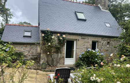 G&icirc;te n&deg;22G111404 Tonqu&eacute;dec - C&ocirc;tes d'Armor - Fa&ccedil;ade du g&icirc;te ind&eacute;pendant &agrave; TONQU&Eacute;DEC