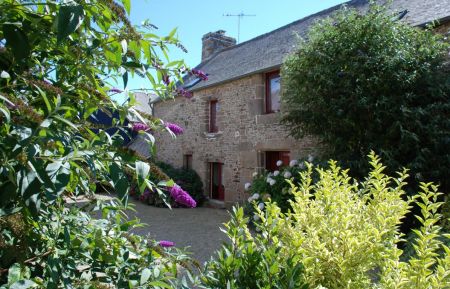 G&icirc;te n&deg;35G121253 Trans-la-For&ecirc;t - Ille-et-Vilaine - photo