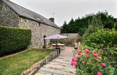 G&icirc;te n&deg;35G121251 Trans-la-For&ecirc;t - Ille-et-Vilaine - photo