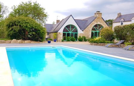 piscine avec l'abris ouvert Gîte n°56G1370 Belz - Morbihan - piscine avec l'abris ouvert