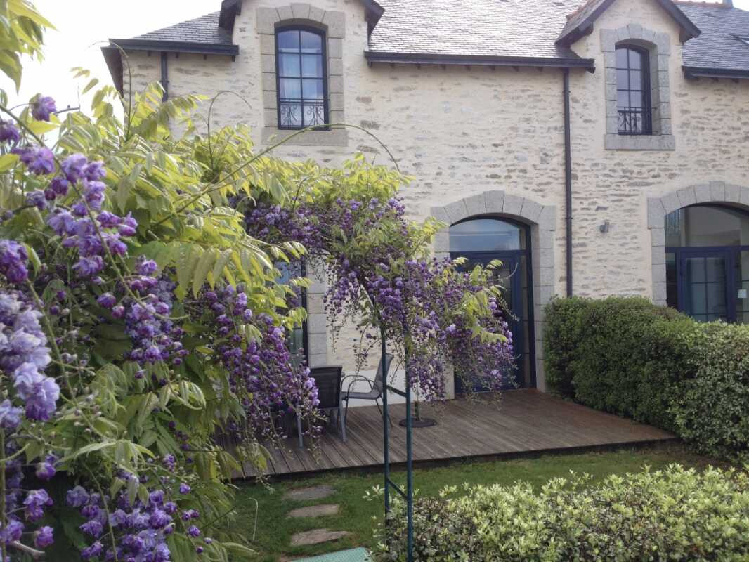photo 0