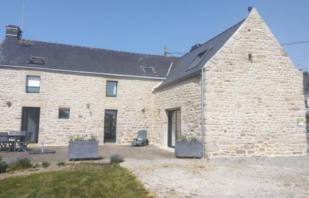 G&icirc;te n&deg;56G11118 Limerzel - Morbihan - Facade Est