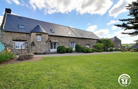G&icirc;te n&deg;56G9116 Josselin - Morbihan - photo