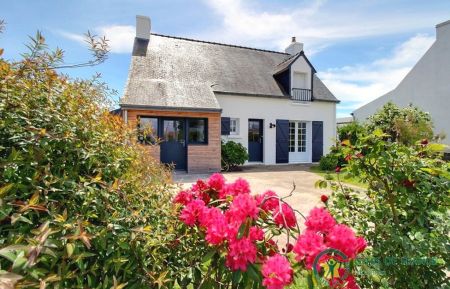 G&icirc;te n&deg;56G6924 Groix - Morbihan - maison vue de la rue
