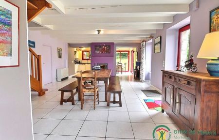 G&icirc;te n&deg;56G396 La Chapelle-Neuve - Morbihan - La pi&egrave;ce d'accueil
